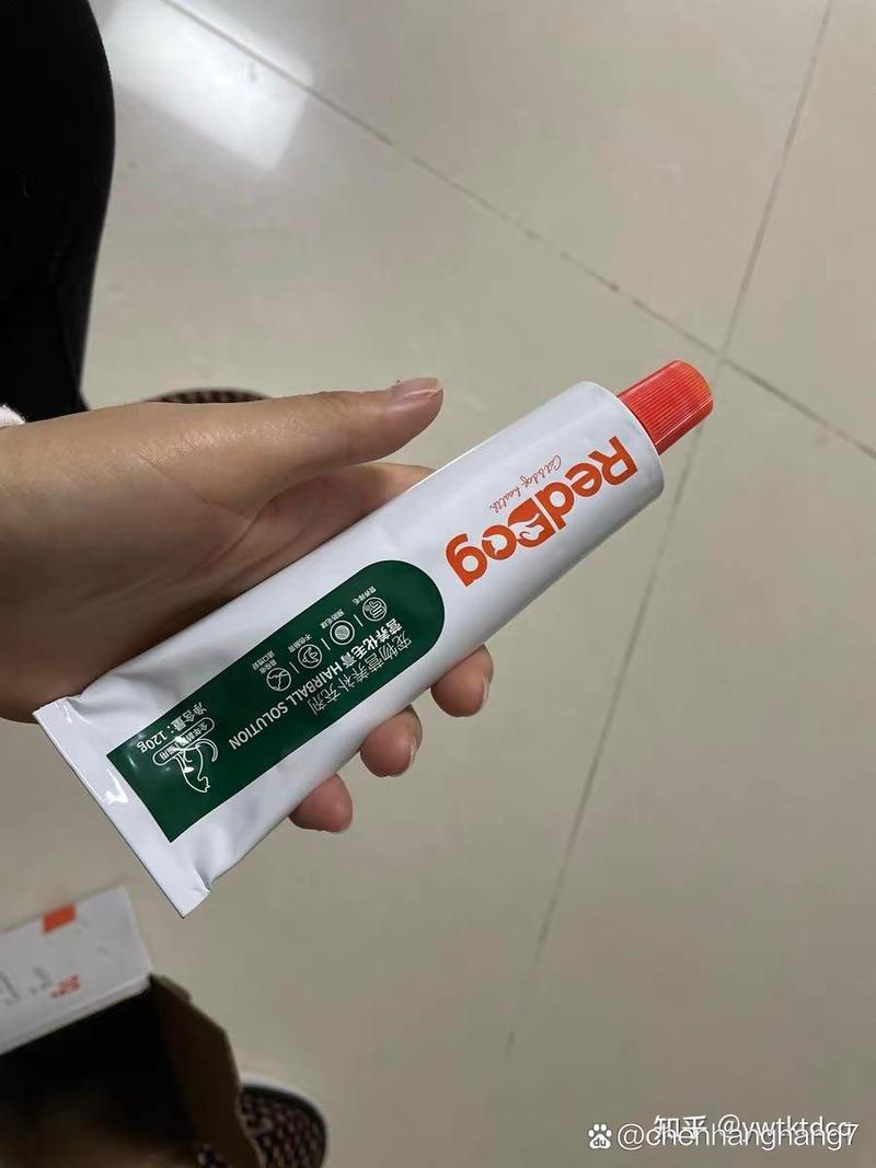 猫咪多大可以吃化毛膏，猫咪多大的时候可以吃化毛膏？