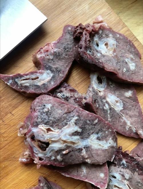 狗狗吃猪肺有什么好处,狗吃猪肺有什么危害吗?-第3张图片-后鲨宠物 狗狗吃猪肺有什么好处,狗吃猪肺有什么危害吗?-第3张图片-后鲨宠物