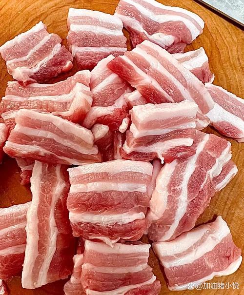 猫咪可以吃猪肉吗_猫最爱吃的20种食物-第6张图片-后鲨宠物 猫咪可以吃猪肉吗_猫最爱吃的20种食物-第6张图片-后鲨宠物