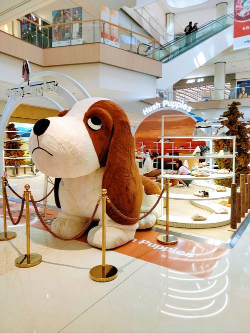 狗狗能进商场吗,狗狗能进商场吗?-第2张图片-后鲨宠物 狗狗能进商场吗,狗狗能进商场吗?-第2张图片-后鲨宠物