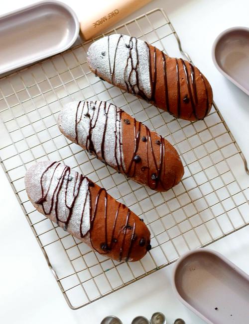 狗狗吃面包可以吗_狗狗吃面包好不好